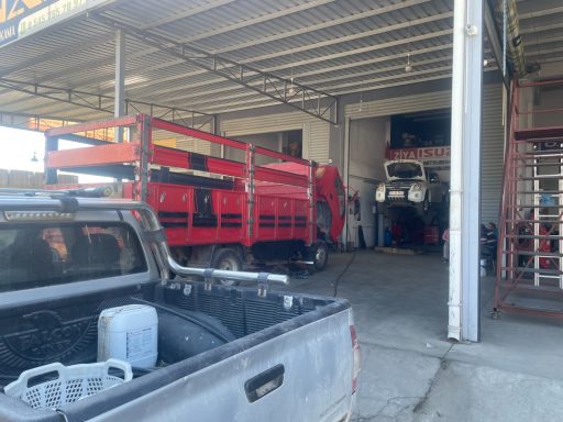 Isuzu Salihli Ziya Özel Servis is alan